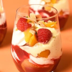 Verrine façon pêche melba